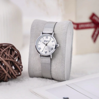 Đồng hồ nữ Yuyan dây kim loại mặt tròn thời trang, giá chỉ 179.000₫, giảm mạnh