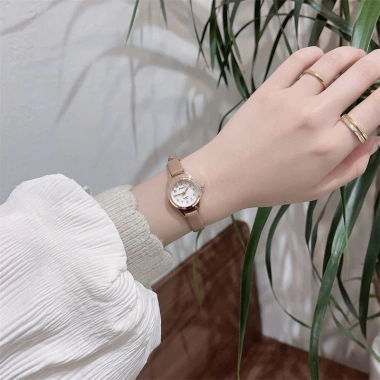 Đồng Hồ Nuche Bắc Âu Sang Trọng Siêu Nhẹ - Giá Ưu Đãi 81.547 VND, Giá Gốc 104.380 VND 2