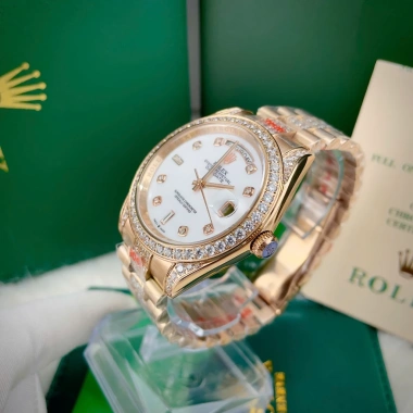 Đồng hồ Rolex full đá CZ mặt khảm trai vàng hồng - Máy cơ Nhật 38-41mm - Giá ưu đãi 2,577,465₫ 2 Đồng hồ Rolex full đá CZ mặt khảm trai vàng hồng - Máy cơ Nhật 38-41mm - Giá ưu đãi 2,577,465₫ 2