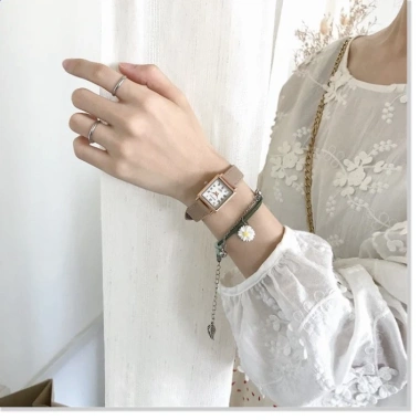 Đồng thỏi trang nữ Bars Bs02 dây da nhung cực đẹp, mặt chữ nhật, chống trầy xước - Giá 549k 2