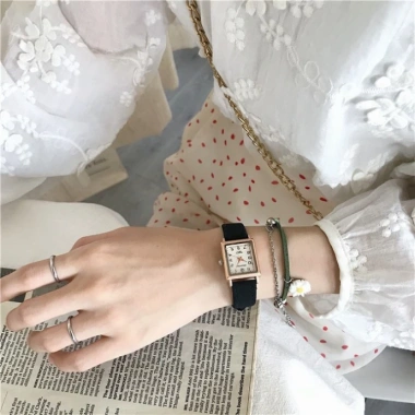 Đồng thỏi trang nữ Bars Bs02 dây da nhung cực đẹp, mặt chữ nhật, chống trầy xước - Giá 549k 10