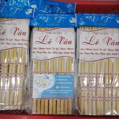 Đũa Gỗ Lê Vân Thiên Nhiên - Gỗ Trắng Lát Hoa, Sang trọng, 31.000₫ (Giảm từ 37.510₫)