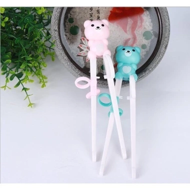 Đũa tập ăn con gấu màu ngẫu nhiên - Nhựa an toàn, dày dặn, giảm giá 20% chỉ 48.000đ Mta-Mart2