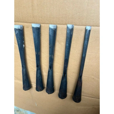 Đục móng tông cuốn chất thép nhíp ô tô - Đục gỗ mạnh mẽ, giá 35.000 VND