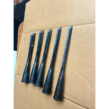 Đục móng tông cuốn chất thép nhíp ô tô - Đục gỗ mạnh mẽ, giá 35.000 VND