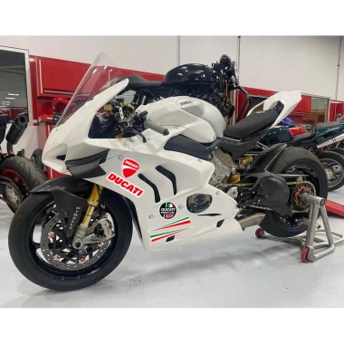 Ducati Mũ Bảo Hiểm Dán Kính Chắn Gió Vinyl Phản Quang Chống Thấm Nước - Panigale V4, XDiavel - 60.500 VND 3