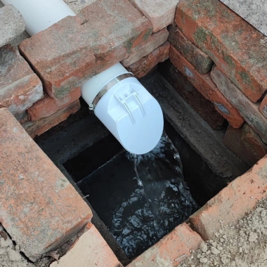 Dụng cụ bịt cống PVC cao cấp - Nắp cống chống mùi, côn trùng, nước tràn, 65.000₫