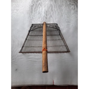 Dụng cụ cào hến ốc trên sông - Tiện lợi, bền chắc, giảm giá 260.000 VND