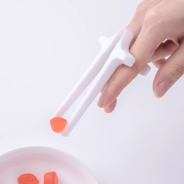 Dụng Cụ Giữ Đồ Ăn Vặt Kẹp Ngón Tay Tái Sử Dụng, Phụ Kiện Game Điện Thoại – Giá 9.900đ 7 Dụng Cụ Giữ Đồ Ăn Vặt Kẹp Ngón Tay Tái Sử Dụng, Phụ Kiện Game Điện Thoại – Giá 9.900đ 7