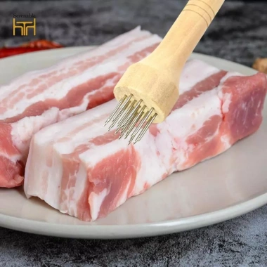 Dụng cụ nấu ăn cầm tay làm mềm thịt, tay cầm gỗ - Bít tết, cá, bò, gà, giá 61.600₫ 2