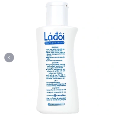 Dung Dịch Vệ Sinh Phụ Nữ Shema Lá Đôi 100ml Hương Dịu Mát - Làm Sạch, Hết Ngứa, Khử Mùi