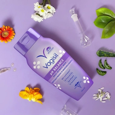 Dung dịch vệ sinh phụ nữ Vagisil pH Balance 240ml - Giá 249.000, cân bằng pH, nhẹ nhàng 3 Dung dịch vệ sinh phụ nữ Vagisil pH Balance 240ml - Giá 249.000, cân bằng pH, nhẹ nhàng 3