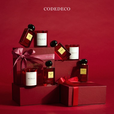 ELEGANCE GIFT SET CODEDECO - Set quà tặng giới hạn: Nước hoa 50ml + Nến thơm 205gr, giảm giá hấp dẫn