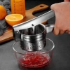 Ép Hoa Quả Cầm Tay Gang Dụng Cụ Ép Trái Cây Mini Máy Ép Chậm Tiện Lợi Giá Tốt 199.000₫ 8