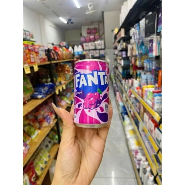 Fanta Mini Nhật Bản 160ml Vị Cam/Nho – Lon Nhỏ Tiện Lợi, Hương Trái Cây Sảng Khoái, 17.500₫