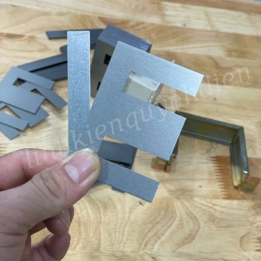 Fe quấn biến áp EI 25/25 (fe 4a) lá fe dày 0.5mm - Linh kiện Quỳnh Diễn 68.000 VND
