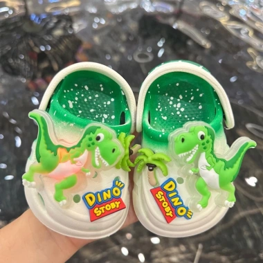 FOM NHỎ Đèn Dép Sục Khủng Long Vẩy Sơn êm Chân Bé Dino Story MONKIDS-2.025 85.000 3