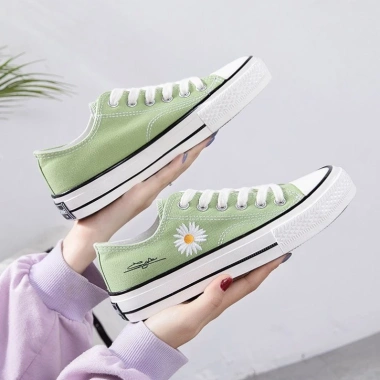 Free ship Giày Sneaker Nữ Thấp Cổ Bông Cúc 4 Màu Hot Trend 2.020 Giá 650k Bán Chạy 5