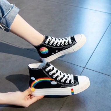 Free ship Giày Thể Thao Nữ Cao Cổ Viền Cầu Vồng - Giá 340.000₫ (giảm từ 425.000) kèm video 5