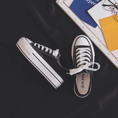 Free ship Giày Thể Thao Nữ Sneaker Đế Độn 4CM Giá 698.000 - Dễ phối đồ