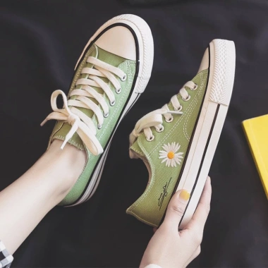 Free ship Giày thể thao nữ thấp cổ hoa cúc Hot trend 2.020 4 màu, chỉ 650.000đ 2