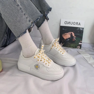 Free ship Giày Thể Thao Sneaker Nữ Dây Hoa Cúc Giá chỉ 698.000 kèm phụ kiện 4