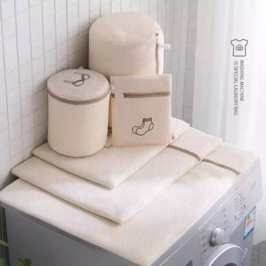 FULL SET 6C Túi giặt siêu dày 3 lớp lưới bảo vệ quần áo size 40cm/50cm Danido giá 45.000 VND 9 FULL SET 6C Túi giặt siêu dày 3 lớp lưới bảo vệ quần áo size 40cm/50cm Danido giá 45.000 VND 9