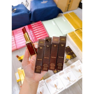 Fullbox Son Thỏi Tom Ford Lip Color Satin Matte 3.3g – Màu sang trọng, mượt mà, Giá chỉ 1.250.000₫ 3 Fullbox Son Thỏi Tom Ford Lip Color Satin Matte 3.3g – Màu sang trọng, mượt mà, Giá chỉ 1.250.000₫ 3