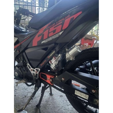 Gác Chân Malaysia Raider Satria Dày 10Ly - Giá 239k, Tặng Ốc Đinh Độc Đáo