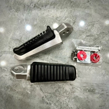 Gác chân sau xe máy hợp kim và đệm cao su mềm, bền, giảm chấn, chỉ 95.000 VND 3 Gác chân sau xe máy hợp kim và đệm cao su mềm, bền, giảm chấn, chỉ 95.000 VND 3