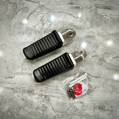 Gác chân sau xe máy hợp kim và đệm cao su mềm, bền, giảm chấn, chỉ 95.000 VND 4 Gác chân sau xe máy hợp kim và đệm cao su mềm, bền, giảm chấn, chỉ 95.000 VND 4