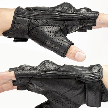 Găng tay bảo vệ xe máy ROCKBROS nam – Chống rơi nửa ngón mỏng, phù hợp địa hình, giá 395.150₫ 4 Găng tay bảo vệ xe máy ROCKBROS nam – Chống rơi nửa ngón mỏng, phù hợp địa hình, giá 395.150₫ 4