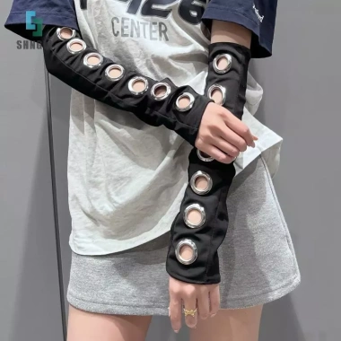 Găng tay không ngón Gothic Punk Rivet Oversleeve Cuff Phụ kiện cosplay thời trang mới