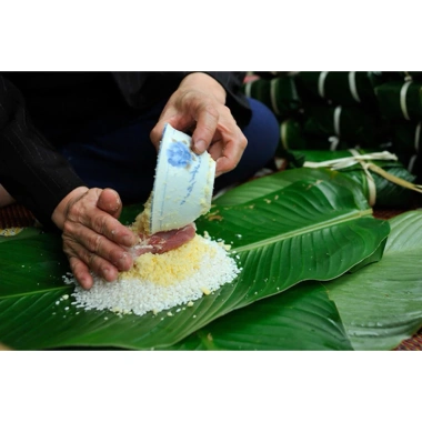 Gạo Nếp Cái Hoa Vàng 1kg Hút Chân Không - Thơm Dẻo, Không Bảo Quản, Giá Ưu Đãi 40.000₫