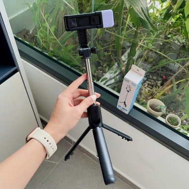 Gậy Chụp Hình 3 Chân F210S Selfie Remote Đèn LED Nhỏ Gọn Du Lịch Giá 95.000 VND 9