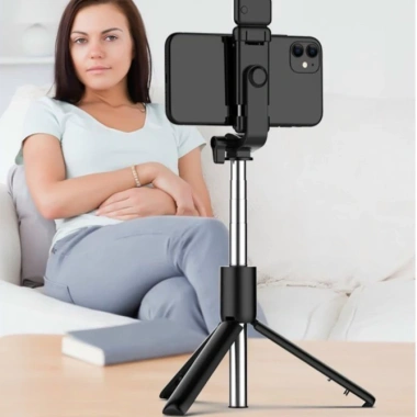 Gậy selfie 3 chân HSON mới - Đèn LED trợ sáng, điều khiển từ xa, chỉ 109.000₫ 3 Gậy selfie 3 chân HSON mới - Đèn LED trợ sáng, điều khiển từ xa, chỉ 109.000₫ 3