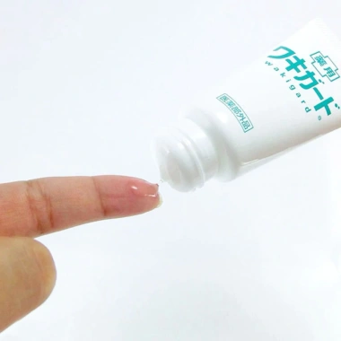 Gel Kobayashi Wakigard Nhật Bản 50ml - Khô thoáng, ngăn mùi, giá 209.000₫ 7 Gel Kobayashi Wakigard Nhật Bản 50ml - Khô thoáng, ngăn mùi, giá 209.000₫ 7