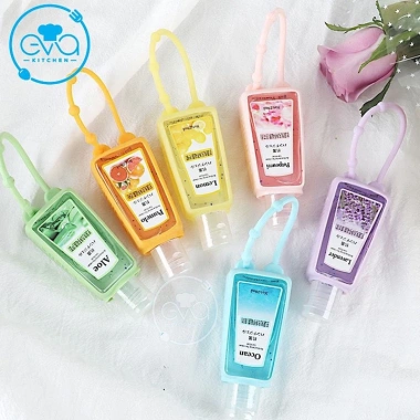 Gel Rửa Tay Khô Kháng Khuẩn 30ml Cute - Vỏ Silicone Sắc Màu, Treo Tiện Lợi, Giá 24.900 VND 4
