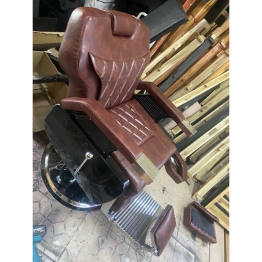Ghế Barber Giá Tầm Trung 5.000.000 VNĐ - Phù Hợp Mọi Salon, Tiện Nghi, Đệm êm 2 Ghế Barber Giá Tầm Trung 5.000.000 VNĐ - Phù Hợp Mọi Salon, Tiện Nghi, Đệm êm 2