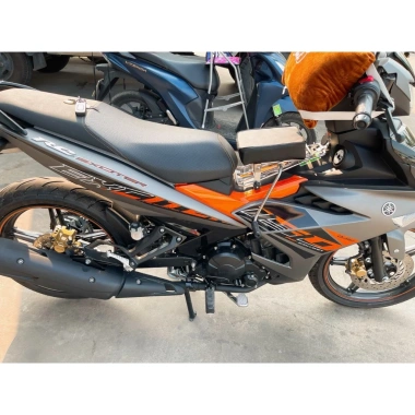 Ghế Đôn Số Yên Nệm Đen Xe Exciter An Toàn Cho Bé - Không Kèm Gối Giá 138.960₫