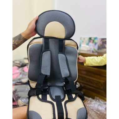 Ghế ngồi ô tô trẻ 0-12 tuổi Loại 1 Đại đệm êm, dây đai an toàn, gọn nhẹ, giá ưu đãi 155.610 VND 3