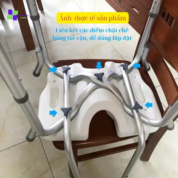 Đánh giá chi tiết thiết kế an toàn của ghế tắm rãnh 3D YADE cho người già