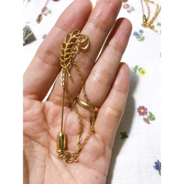 Ghim cài áo dáng dài chất liệu bền, chỉ 20.000đ, giảm, phù hợp mọi trang phục 4 Ghim cài áo dáng dài chất liệu bền, chỉ 20.000đ, giảm, phù hợp mọi trang phục 4