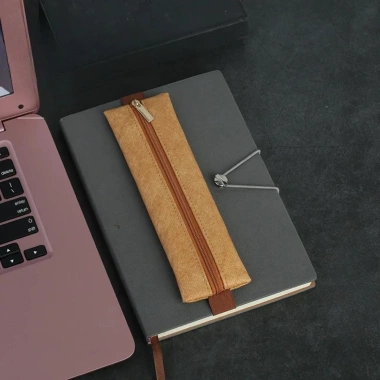 Giá đỡ bút dây đàn hồi điều chỉnh, túi bút giấy DuPont cho laptop, tạp chí & sách – 42.333₫ 3