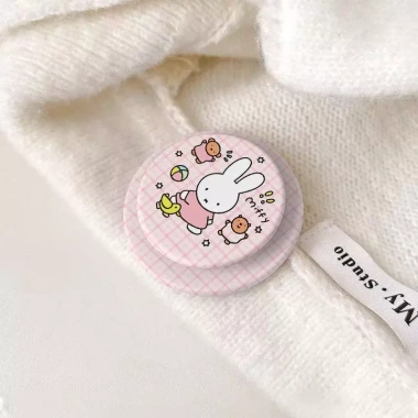 Giá đỡ iPhone Miffy màu hồng, phù hợp từ 12 đến 17 Pro Max, giảm 21% 2 Giá đỡ iPhone Miffy màu hồng, phù hợp từ 12 đến 17 Pro Max, giảm 21% 2