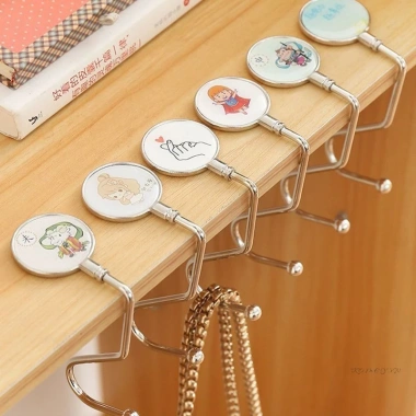 Giá Đỡ Móc Treo Túi Xách Gắn Dưới Bàn – Tiện Dụng, Chỉ 17.000₫, Giảm Giá 5