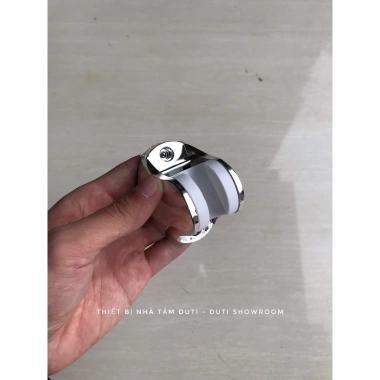Giá đỡ vòi sen nhựa mạ chỉnh góc lên xuống - Chỉ 10.000 VND giảm từ 13.000