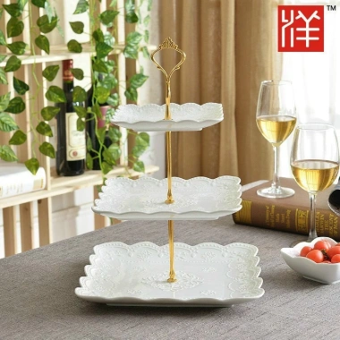 Giá sỉ khay kệ 3 tầng sứ trắng hoa văn đẹp - Đồ decor Tết sang trọng