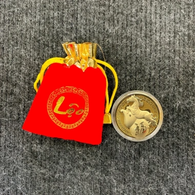 Giá Sỉ Tết 2.026 Xu Lá Vàng Ngựa Thần Tài May Mắn và Túi Gấm Phúc Lộc 5.298₫ 8 Giá Sỉ Tết 2.026 Xu Lá Vàng Ngựa Thần Tài May Mắn và Túi Gấm Phúc Lộc 5.298₫ 8