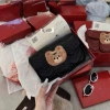 Giá sốc Túi đeo chéo kẹp nách cầm tay Logo tim vàng, lót đỏ, size 18, 99.000đ 6